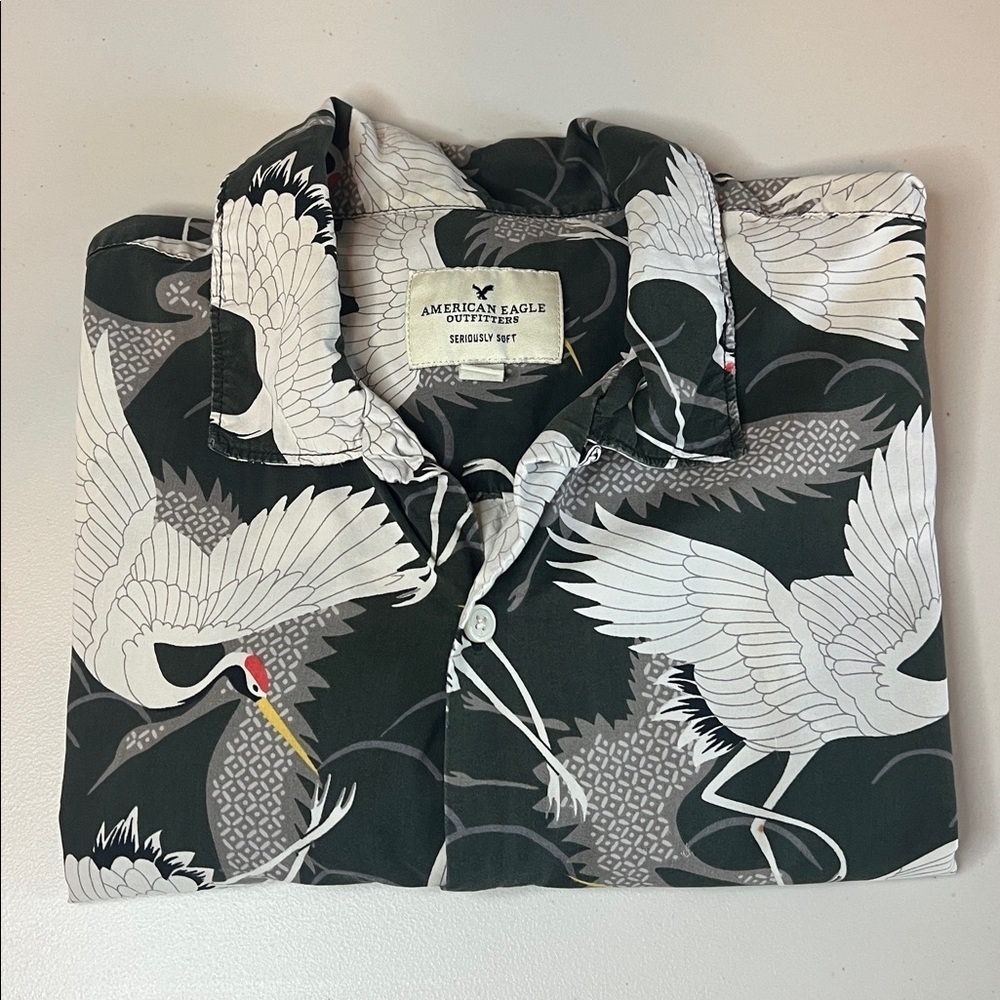 American Eagle Seriously Soft Egret Print Button Down Shirt Black Size Large